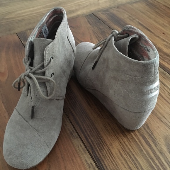 Toms Shoes - Toms Taupe Suede Desert Wedges Size 10 EUC